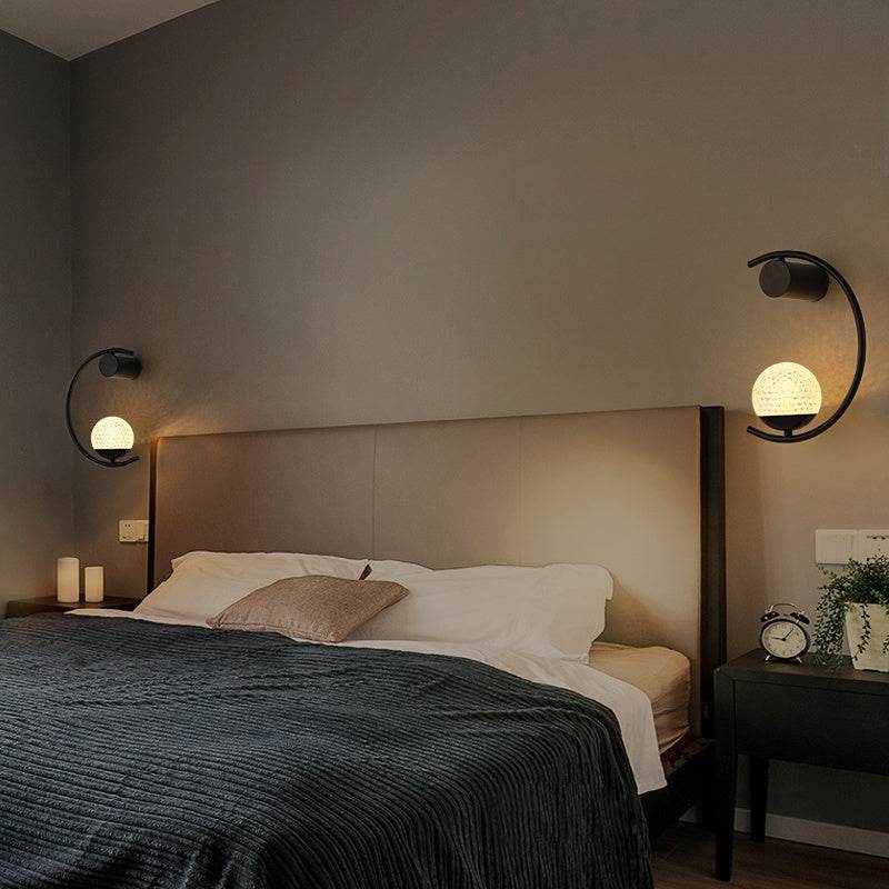 Modern Luxury Wall Lamp - Minimalist LED Sconce, Dimmable Gold/Black Finish, Adjustable Arm, USB Charging Port, Bedroom Reading Light, Living Room Accent Lighting (Warm White 3000K) - Tarteebstudio