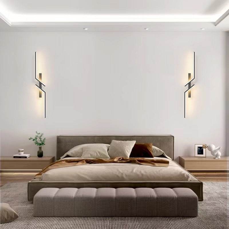 Minimalist LED Strip Wall Lamp – Ultra-Thin Design