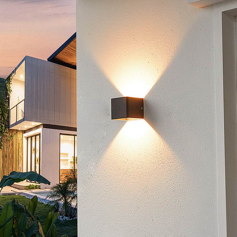 Modern Minimalist Outdoor Wall Lamp – Waterproof LED Light for Patio, Garden & Entryway - Tarteebstudio