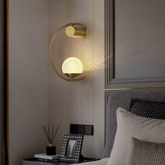 Modern Luxury Wall Lamp - Minimalist LED Sconce, Dimmable Gold/Black Finish, Adjustable Arm, USB Charging Port, Bedroom Reading Light, Living Room Accent Lighting (Warm White 3000K) - Tarteebstudio