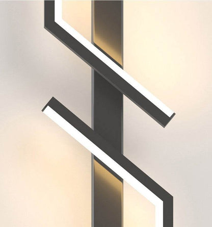 Minimalist LED Strip Wall Lamp – Ultra-Thin Design